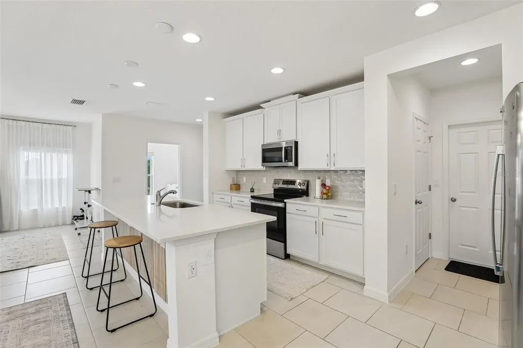 1581 Swan Swim Drive Davenport FL 33837