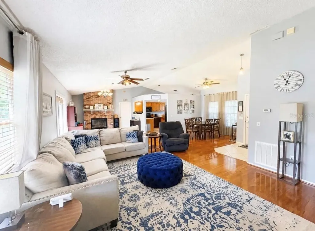 561 Astoria Drive Deland FL 32724