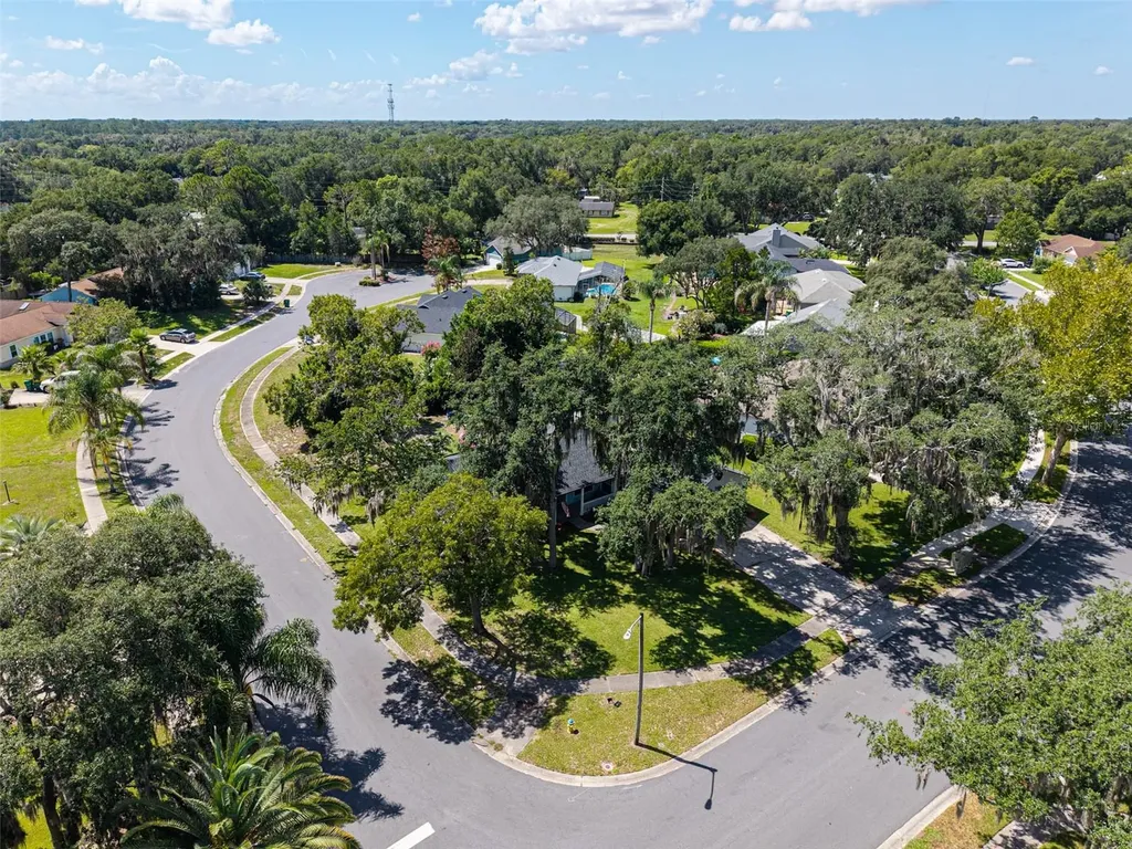 561 Astoria Drive Deland FL 32724