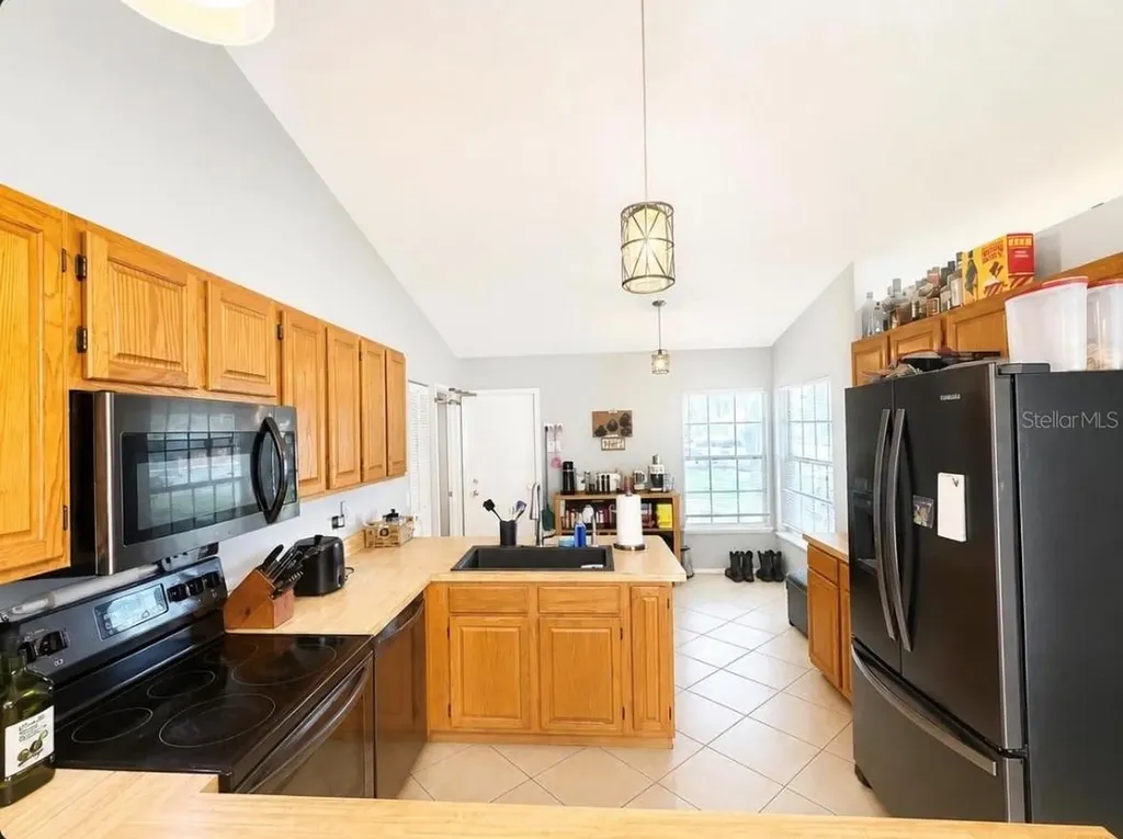 561 Astoria Drive Deland FL 32724