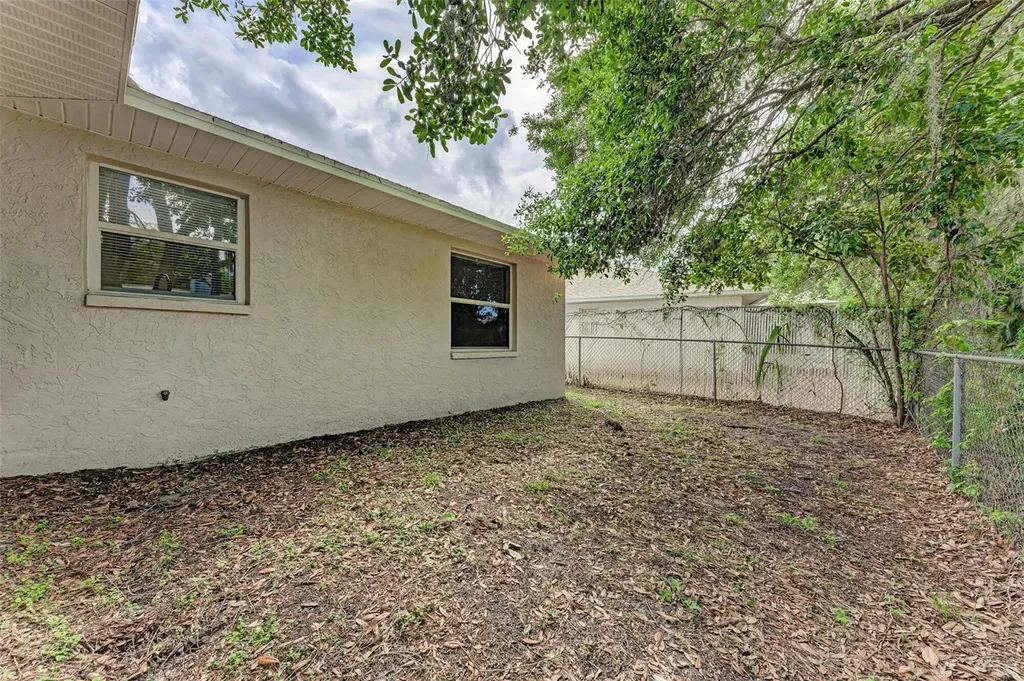 2046 Old Trevor Way Sarasota FL 34232