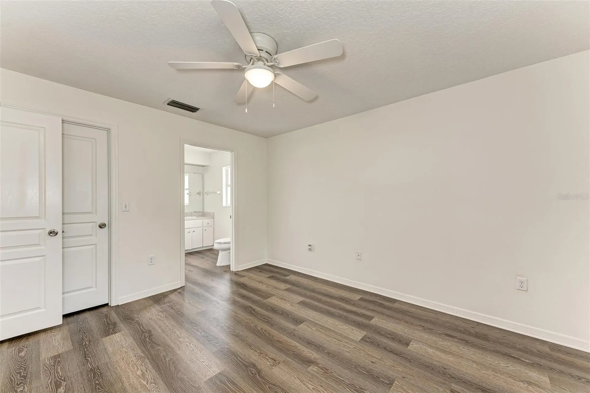 2046 Old Trevor Way Sarasota FL 34232