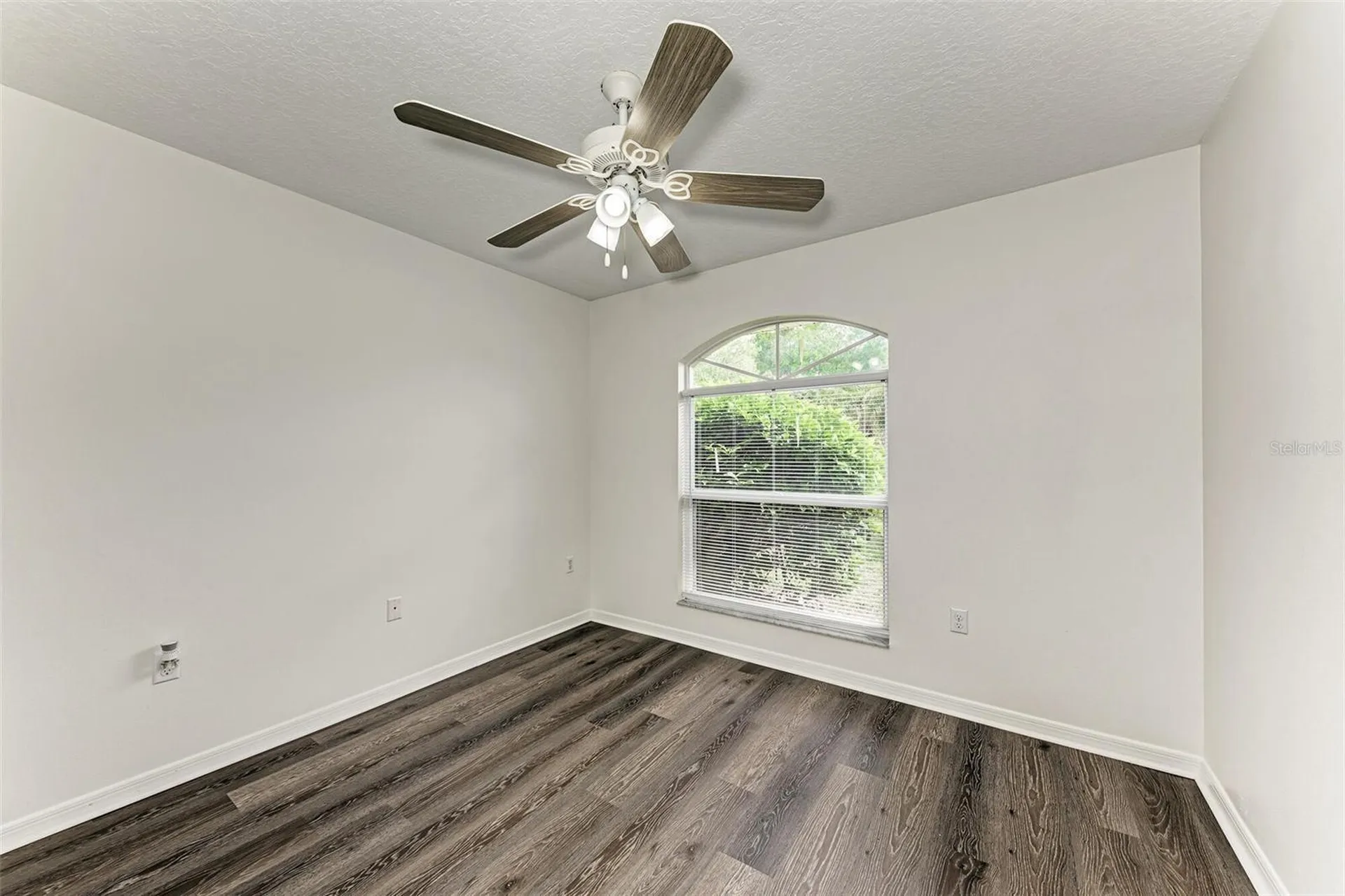 2046 Old Trevor Way Sarasota FL 34232