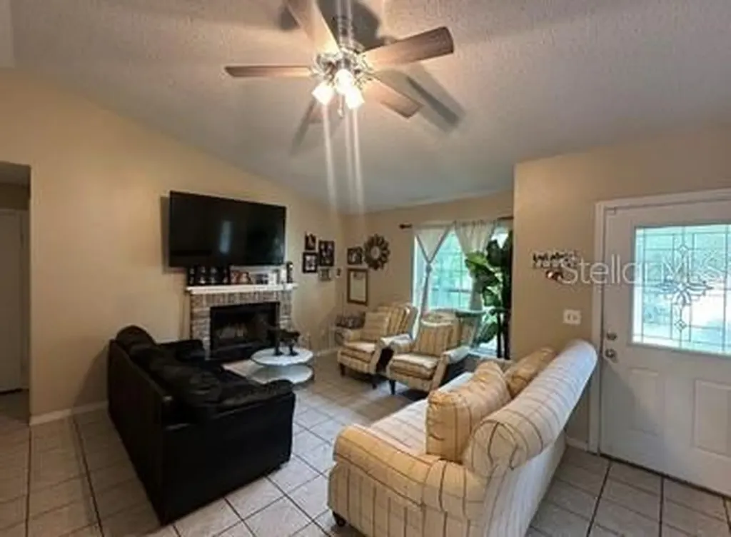 4 Pine Circle Drive Ocala FL 34472