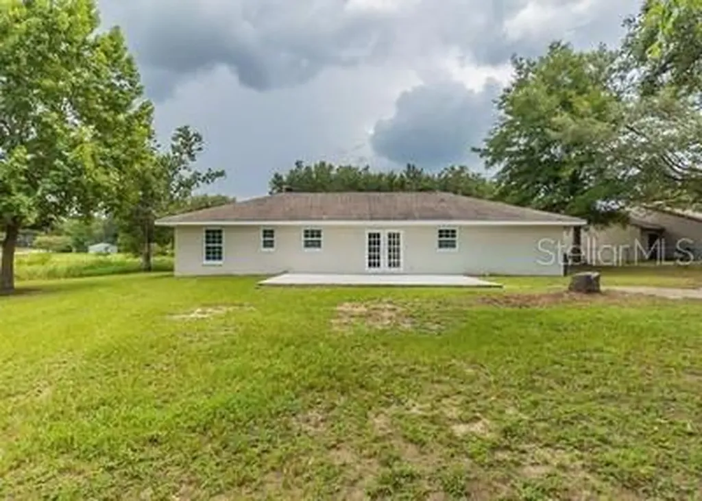 4 Pine Circle Drive Ocala FL 34472
