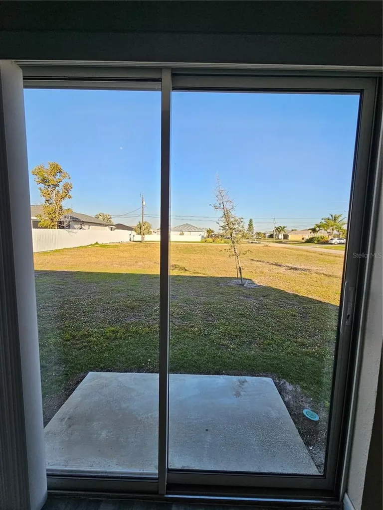 901 NW 15th Place Cape Coral FL 33993
