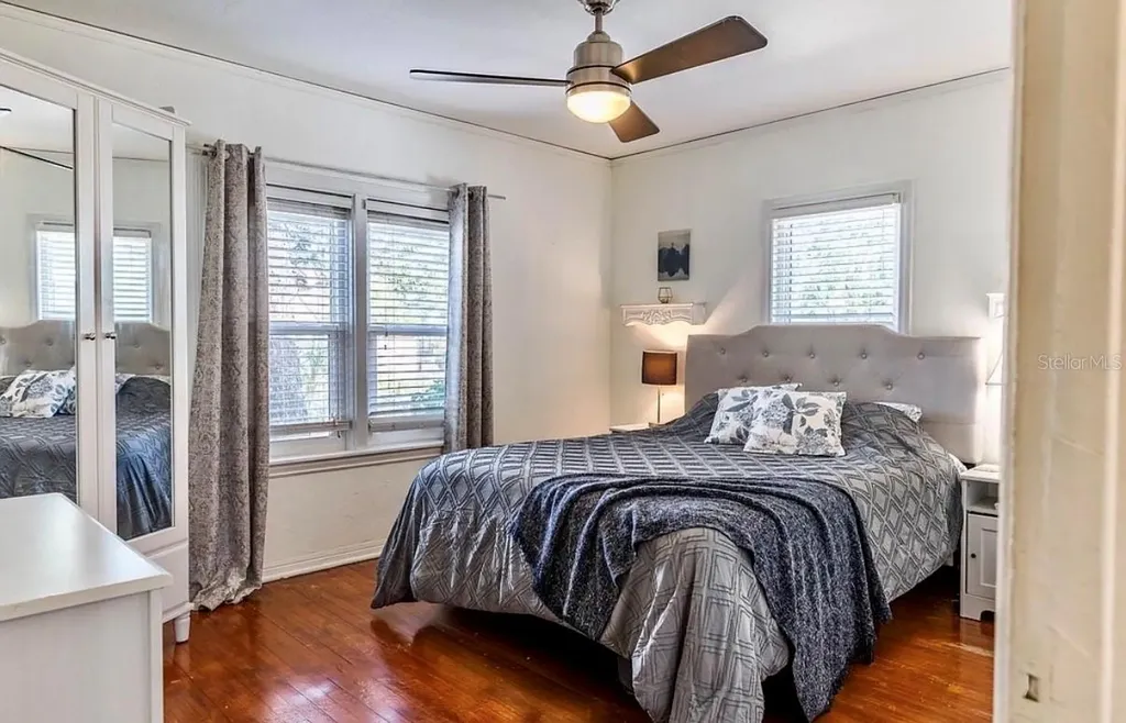 1750 34th Avenue N St Petersburg FL 33713