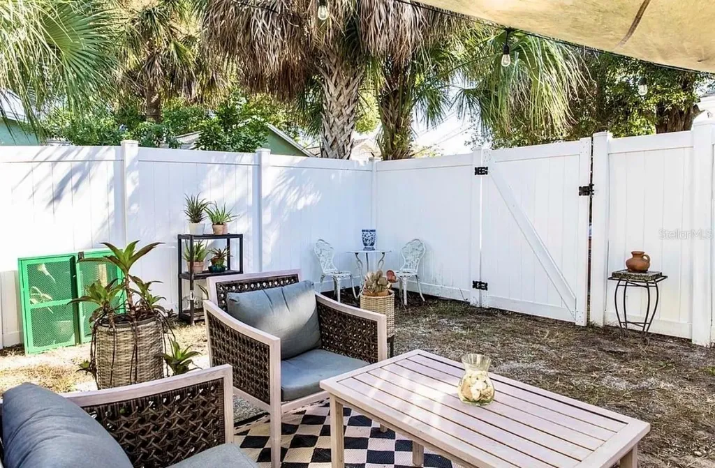 1750 34th Avenue N St Petersburg FL 33713