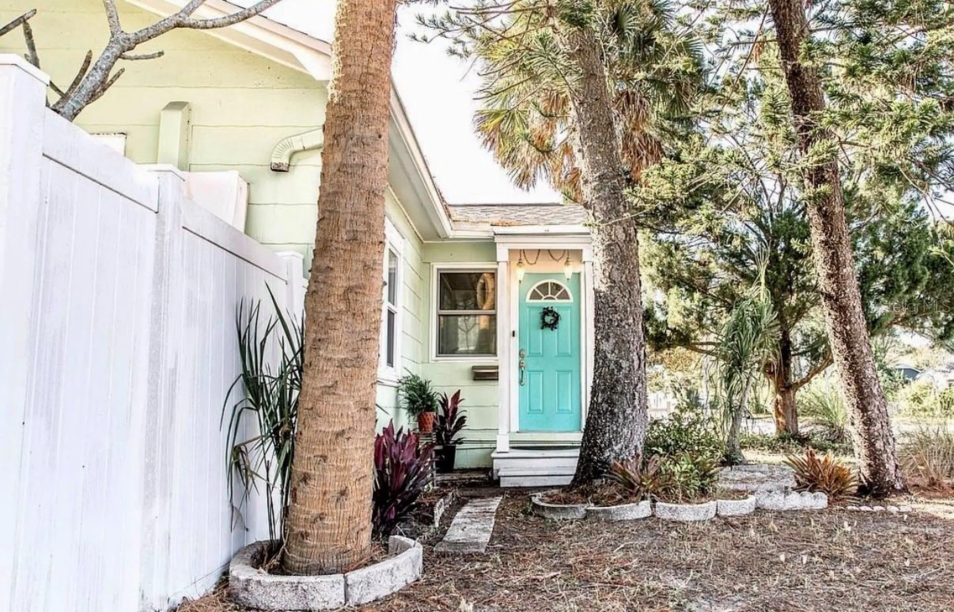 1750 34th Avenue N St Petersburg FL 33713