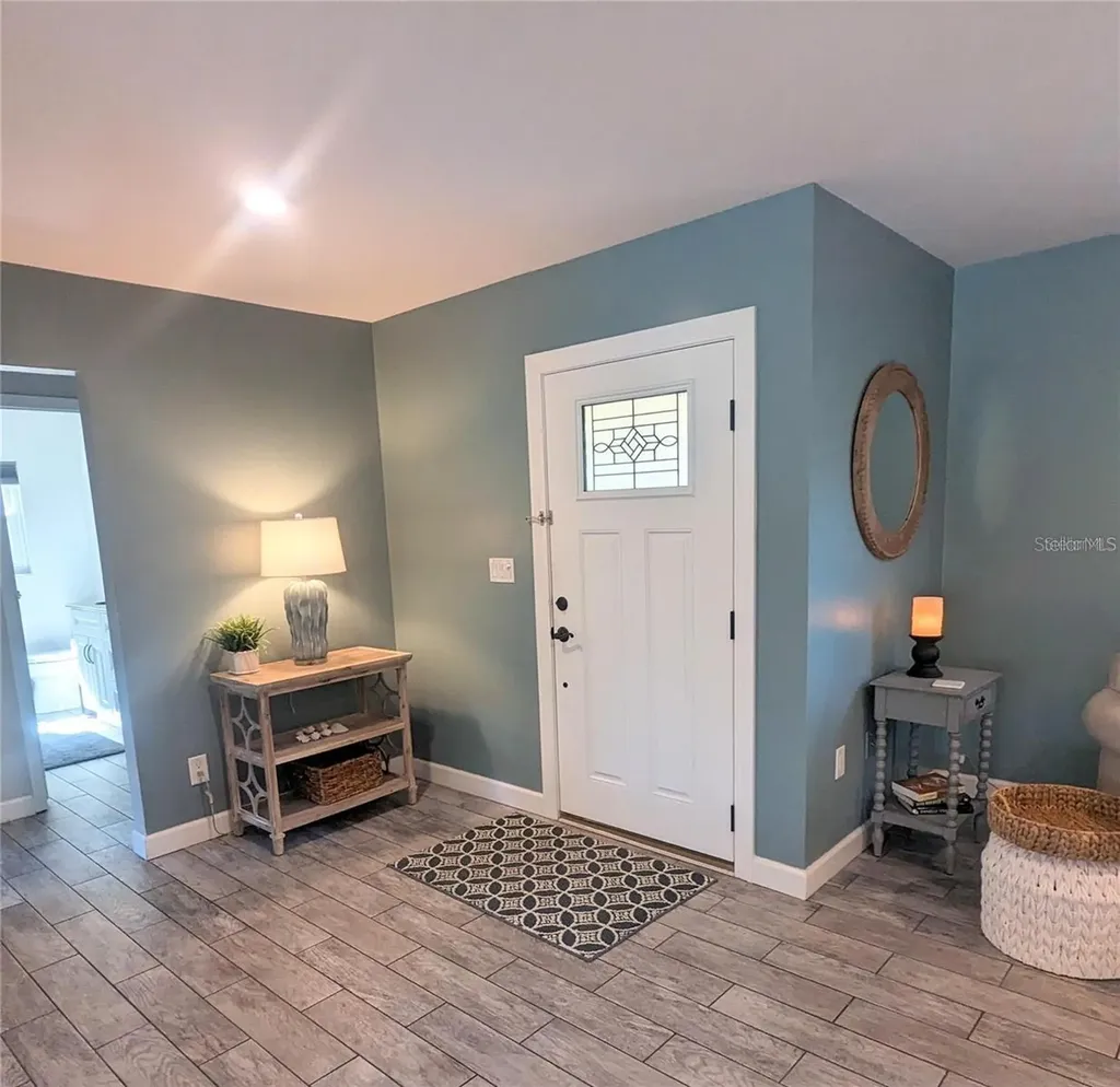 3070 Gulf Gate Drive Sarasota FL 34231