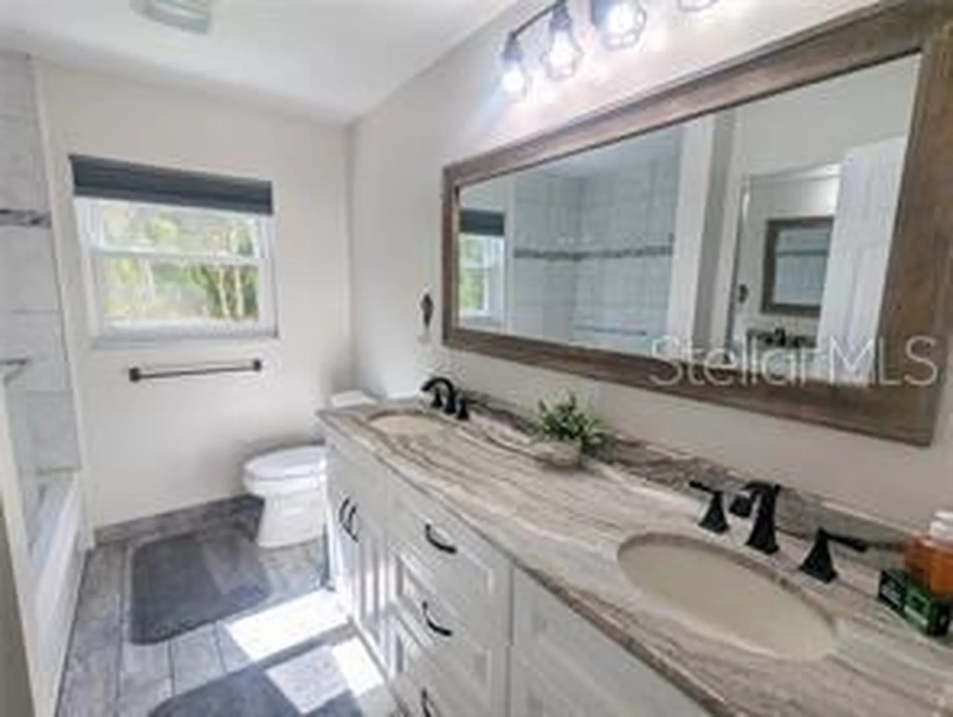 3070 Gulf Gate Drive Sarasota FL 34231