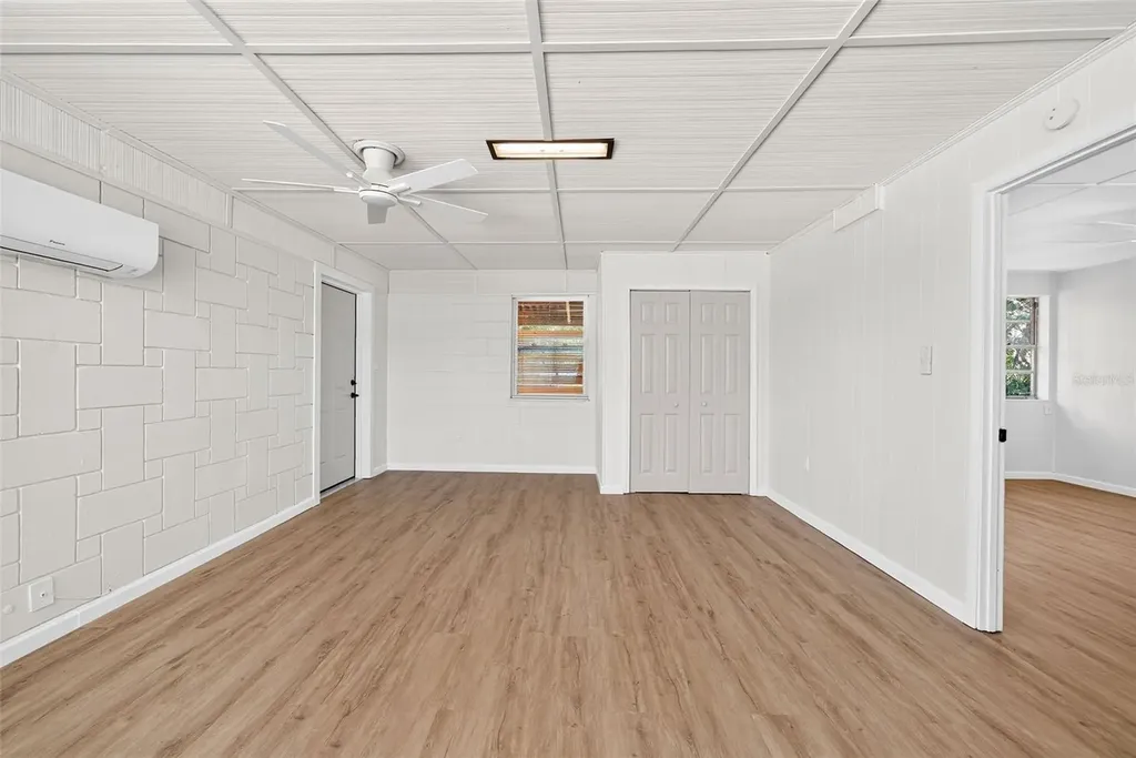 1202 E Caroline Street Tavares FL 32778