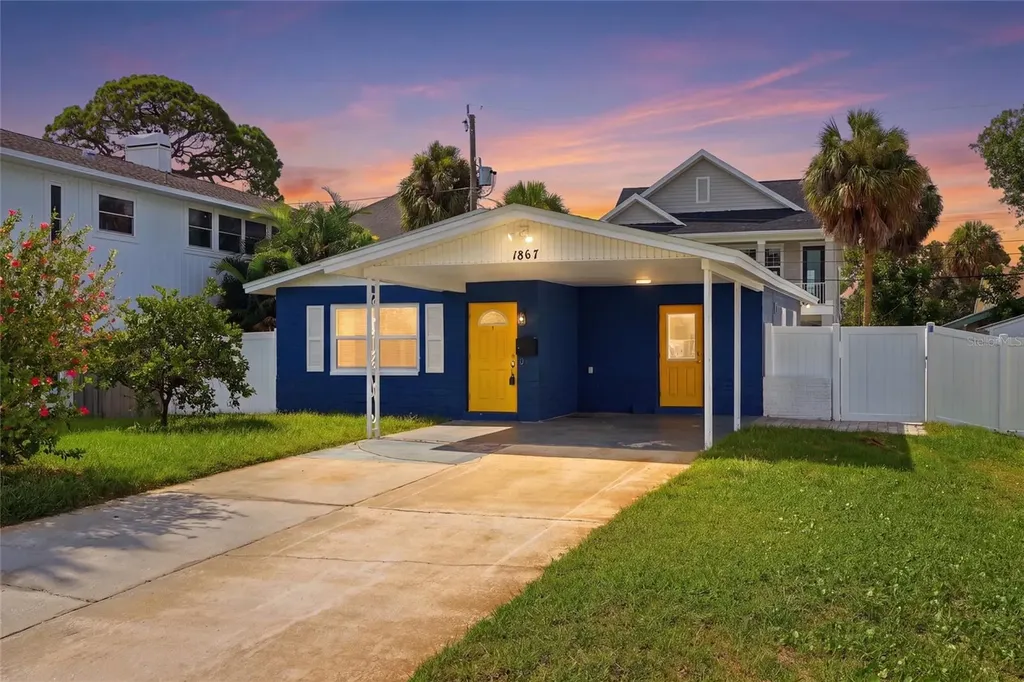 1867 Michigan Avenue NE St Petersburg FL 33703