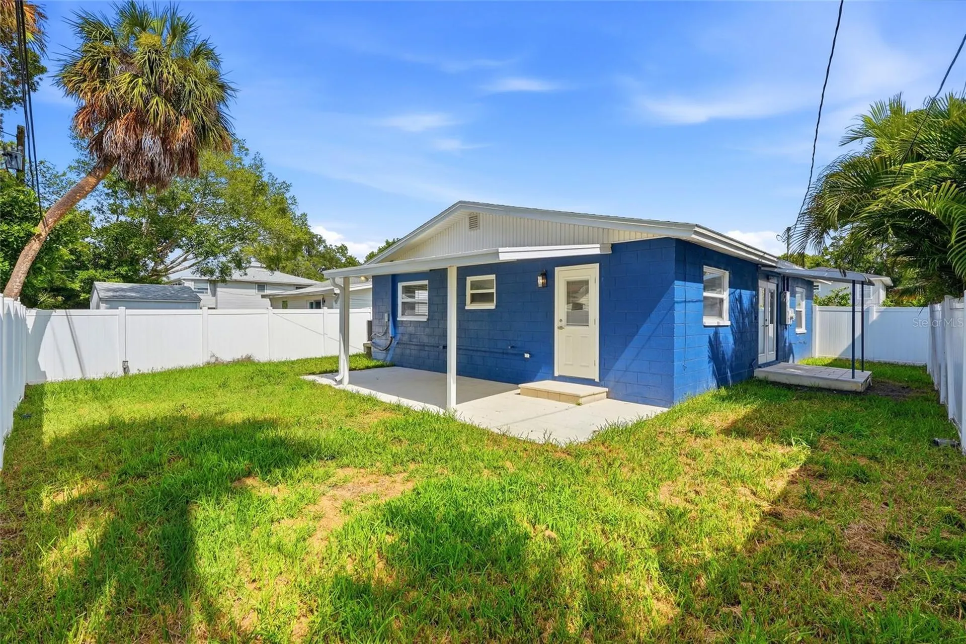 1867 Michigan Avenue NE St Petersburg FL 33703