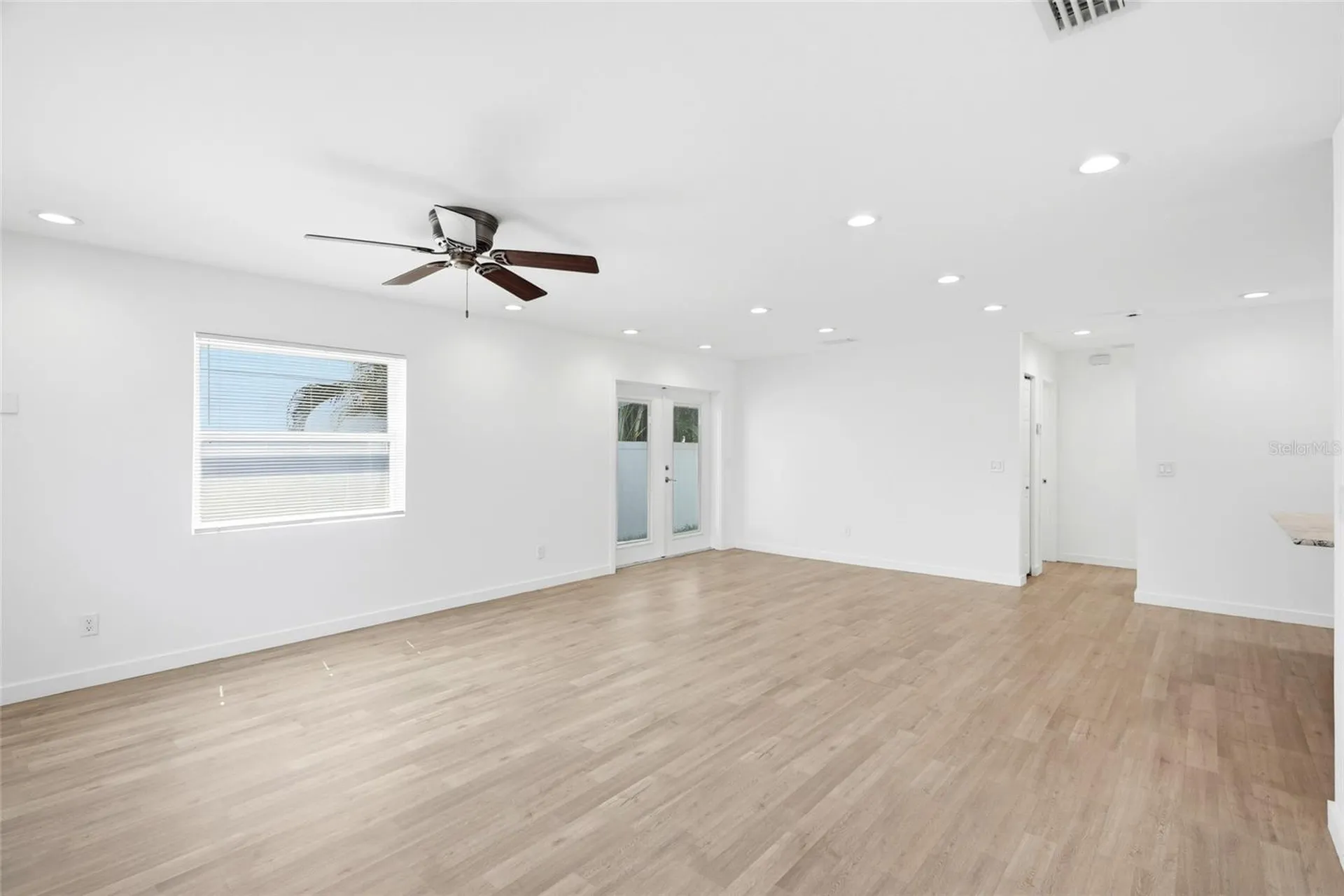 1867 Michigan Avenue NE St Petersburg FL 33703