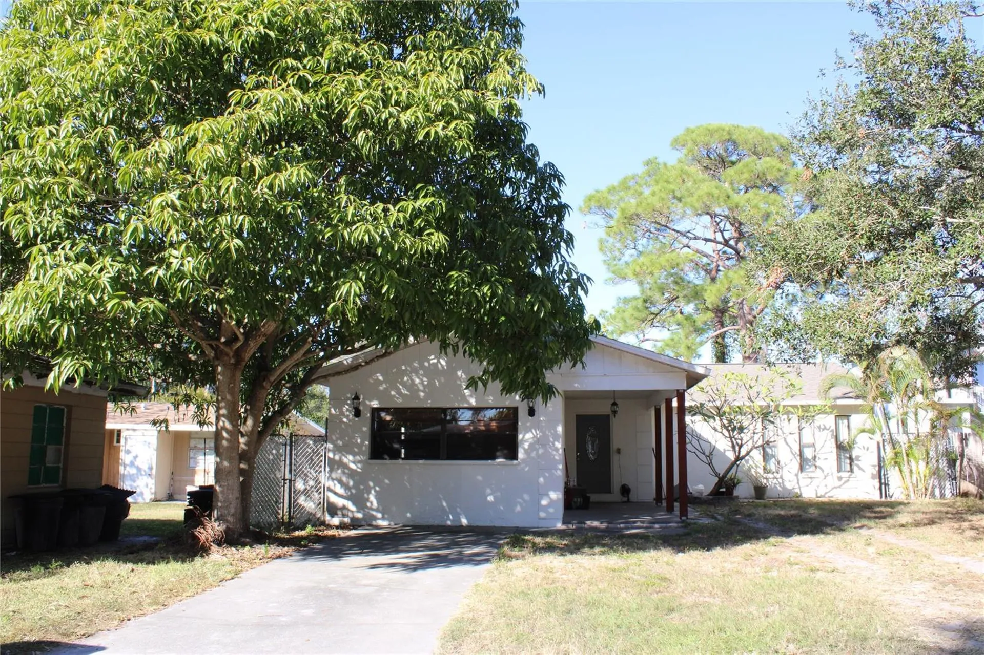6121 56th Avenue N St Petersburg FL 33709