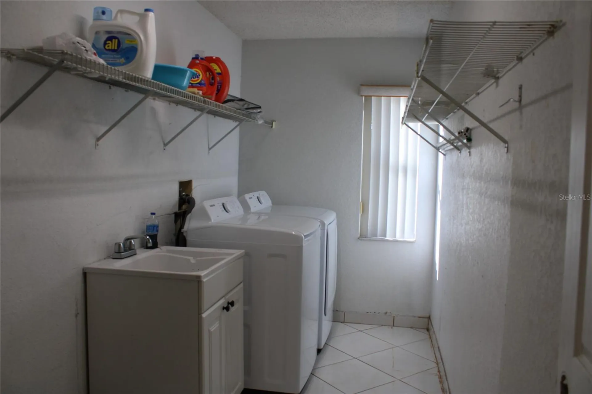 6121 56th Avenue N St Petersburg FL 33709