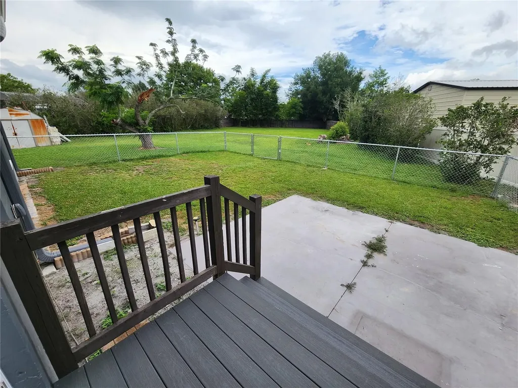 8 Poinsettia Drive Debary FL 32713