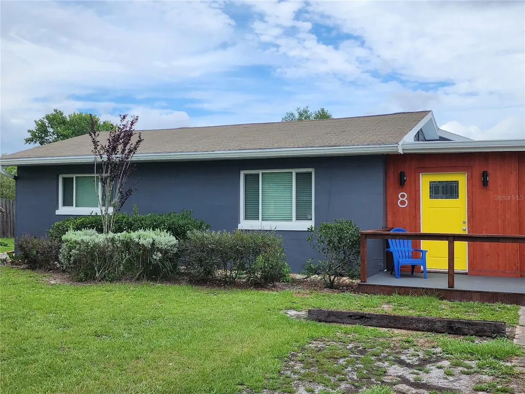 8 Poinsettia Drive Debary FL 32713