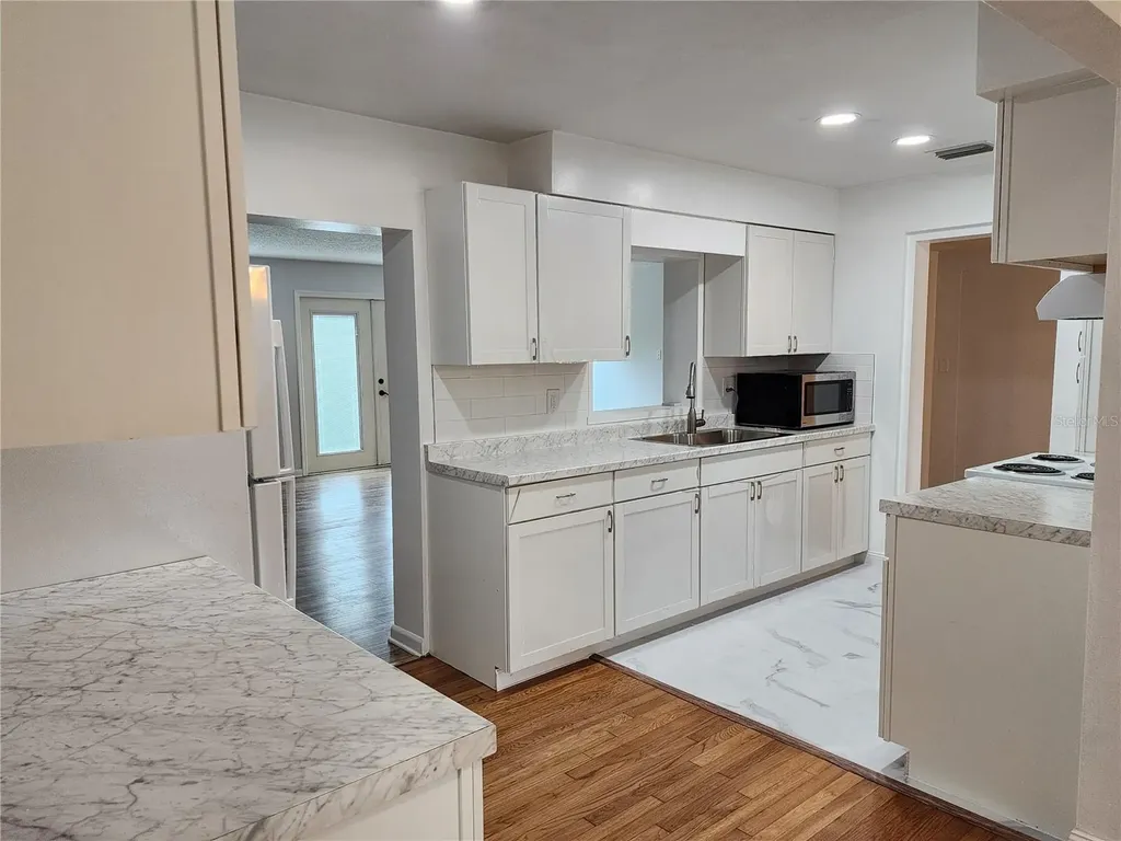 8 Poinsettia Drive Debary FL 32713