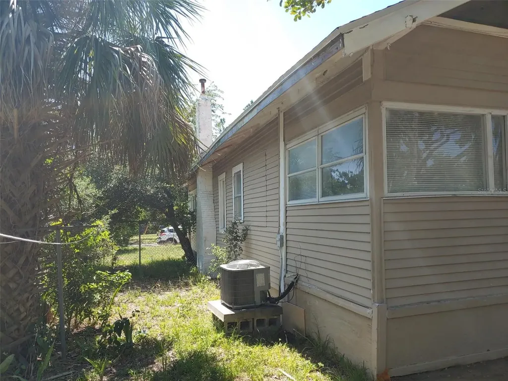 1924 30th Street S St Petersburg FL 33712
