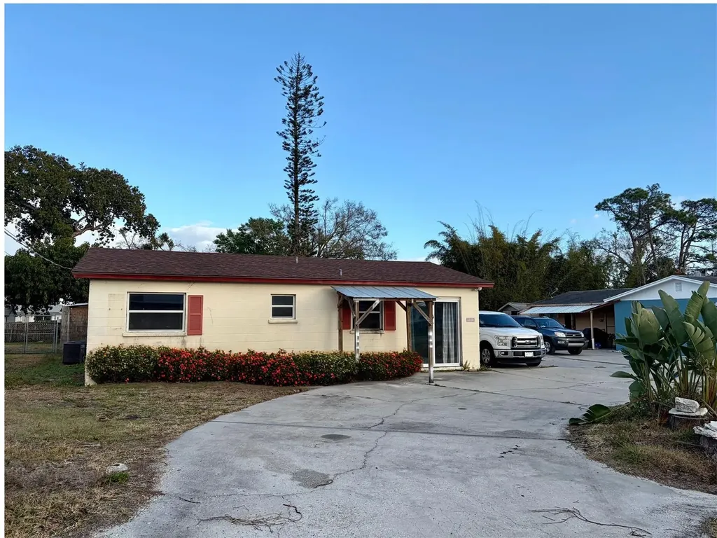 5219 31st Street Court E Bradenton FL 34203