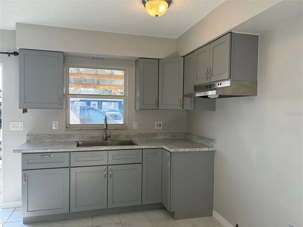 5219 31st Street Court E Bradenton FL 34203