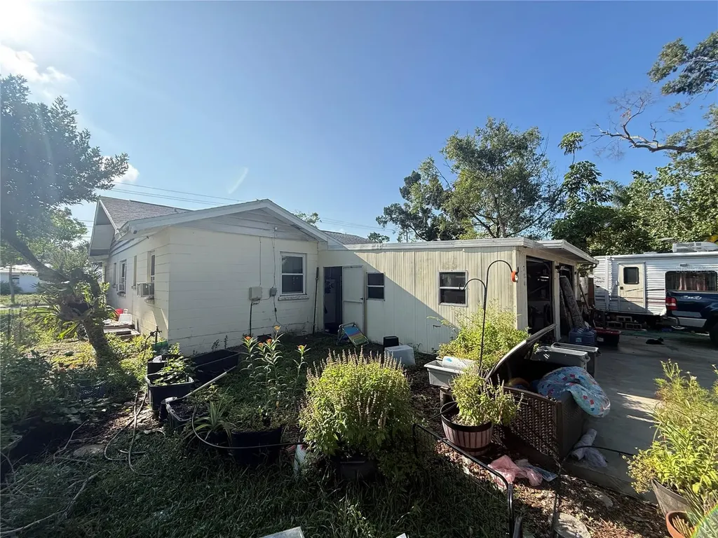 714 26th Street W Bradenton FL 34205