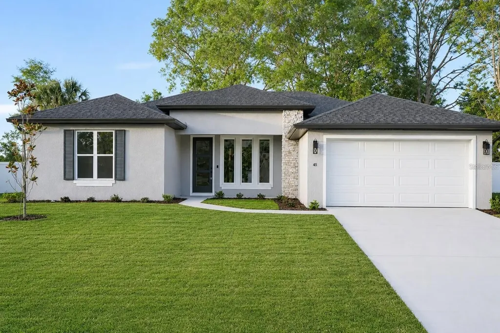 21 Lamar Lane Palm Coast FL 32137
