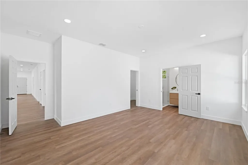 5111 68th Street N St Petersburg FL 33709