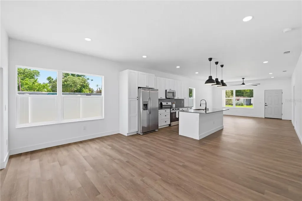 5111 68th Street N St Petersburg FL 33709