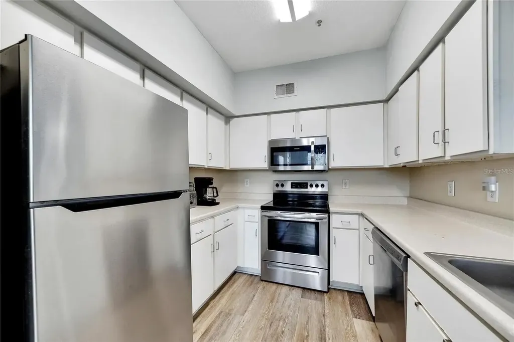 2010 E Palm Avenue Tampa FL 33605