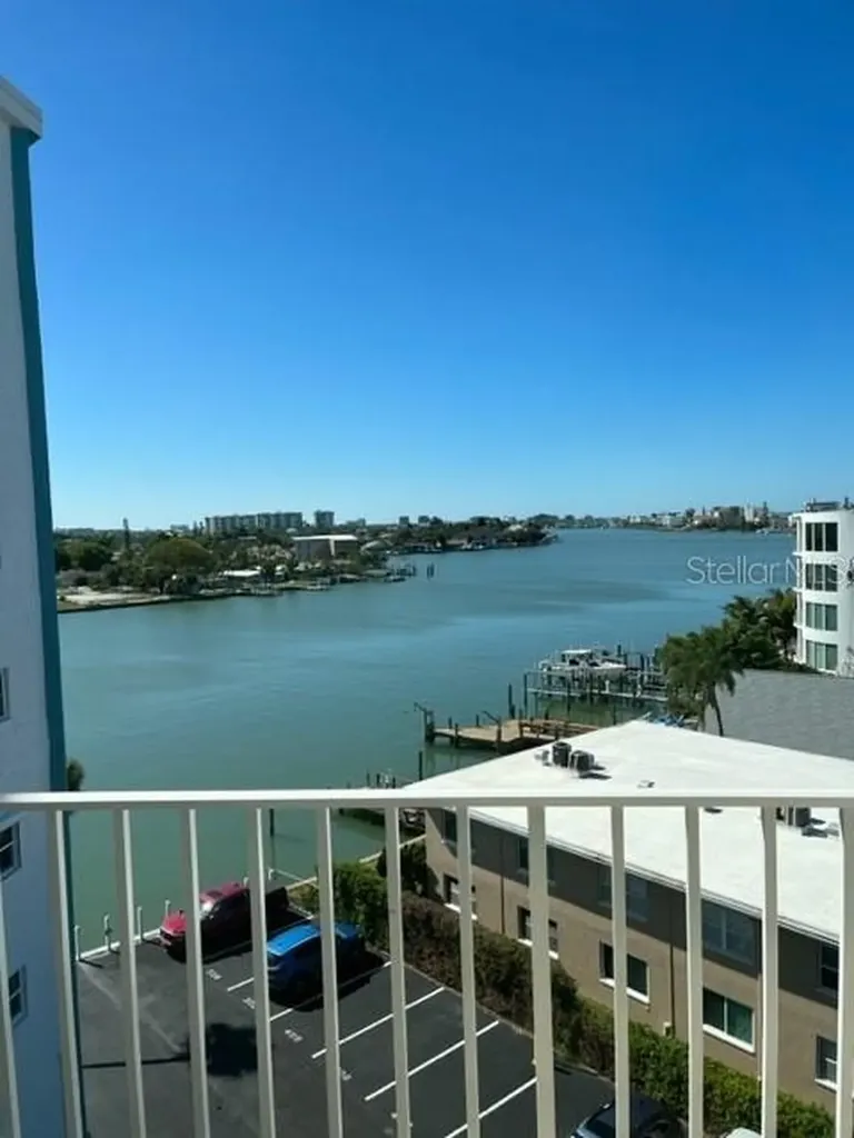 285 107th Avenue Treasure Island FL 33706