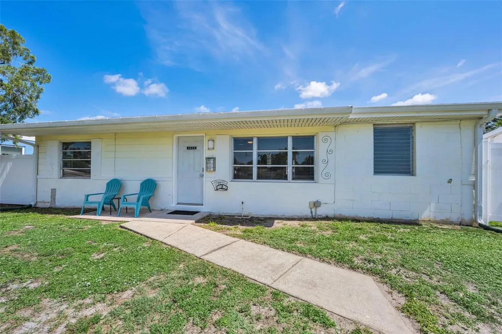 4829 30th Avenue N St Petersburg FL 33713