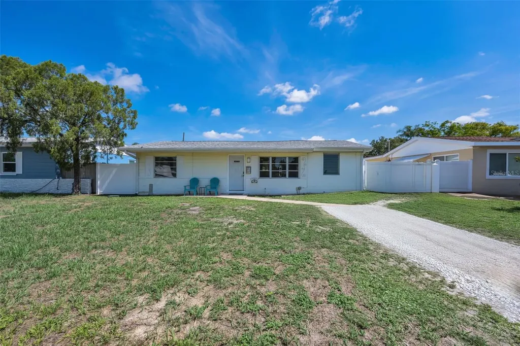4829 30th Avenue N St Petersburg FL 33713