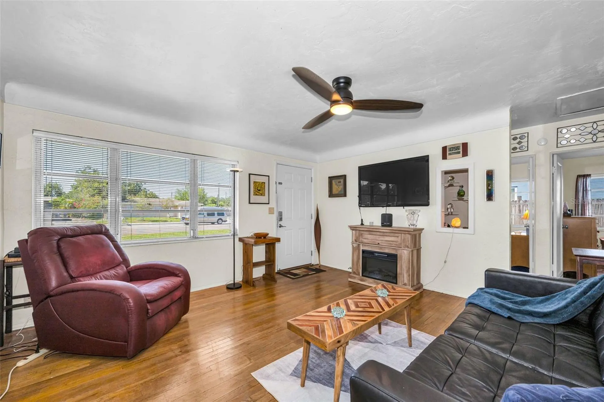 4829 30th Avenue N St Petersburg FL 33713