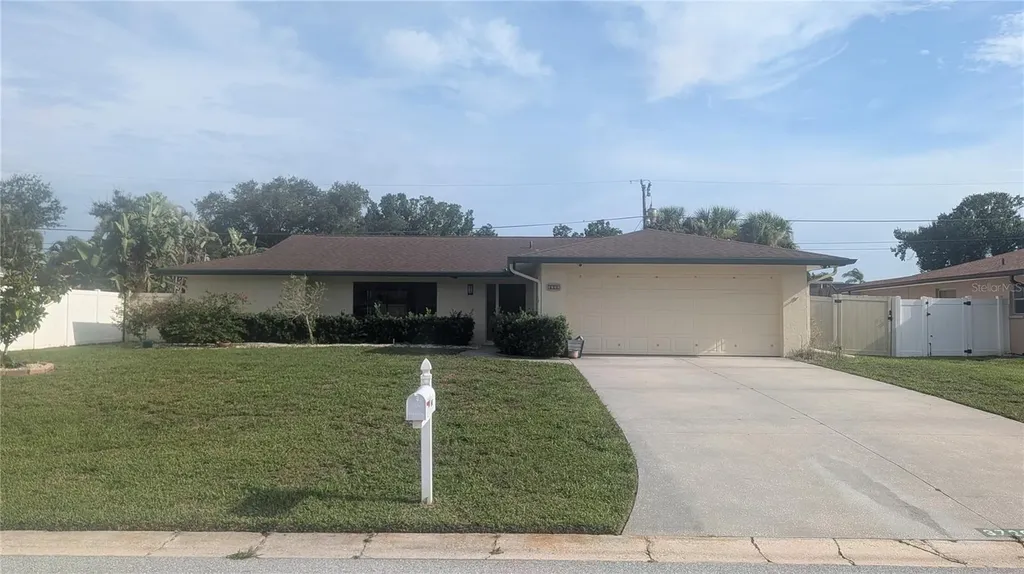 3720 Pin Oaks Street Sarasota FL 34232