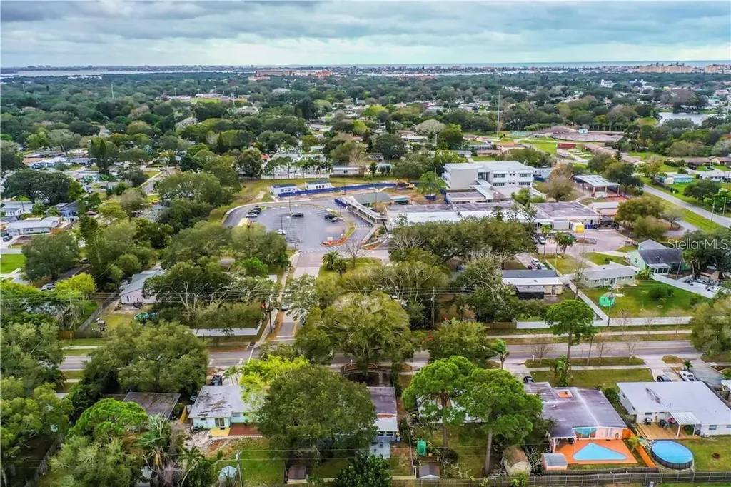 10222 66th Avenue Seminole FL 33772