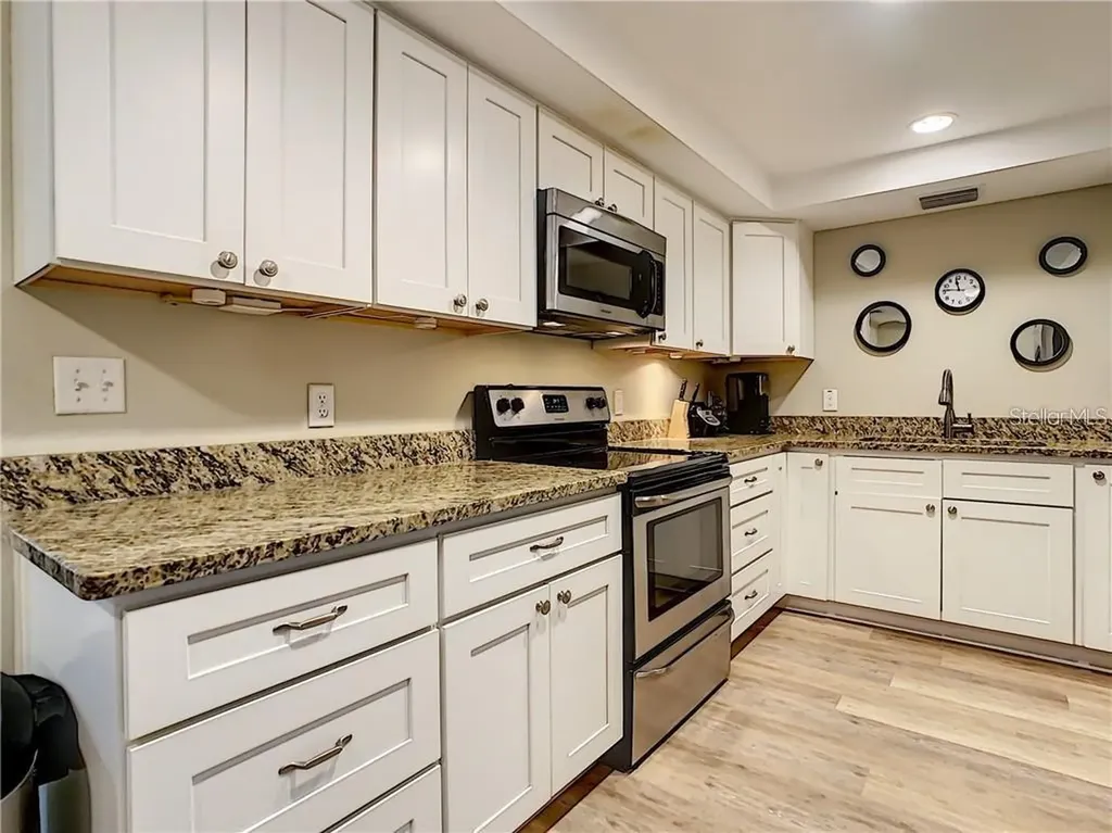 10222 66th Avenue Seminole FL 33772