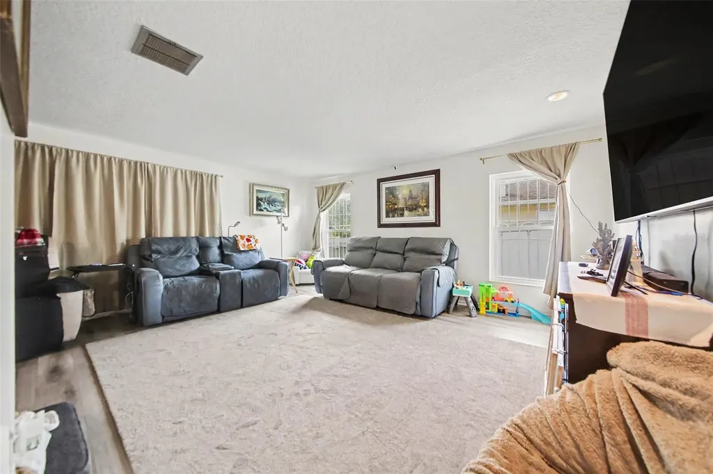 394 Barberry Lane Altamonte Springs FL 32714