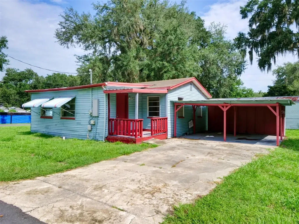 813 NW 5th Street Webster FL 33597