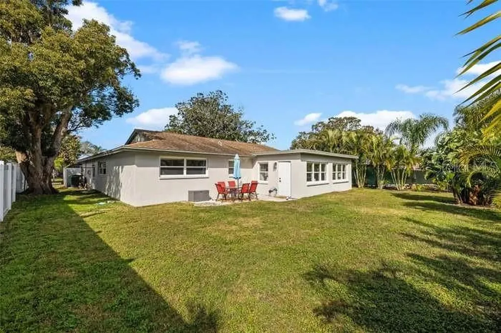 11145 Bella Loma Drive Largo FL 33774