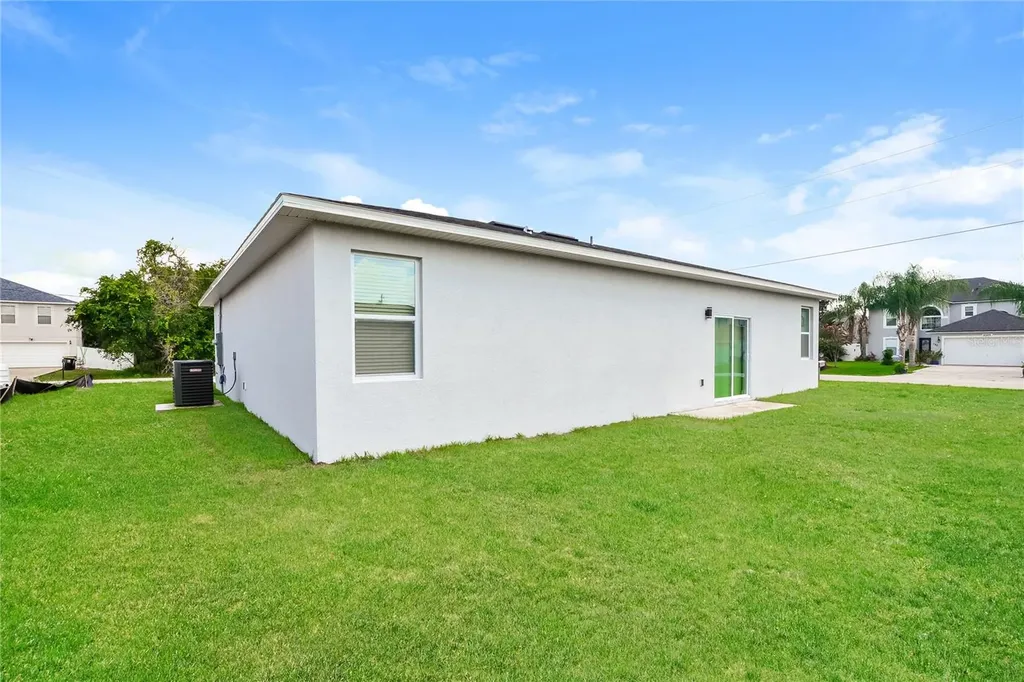 102 Conch Way Poinciana FL 34759