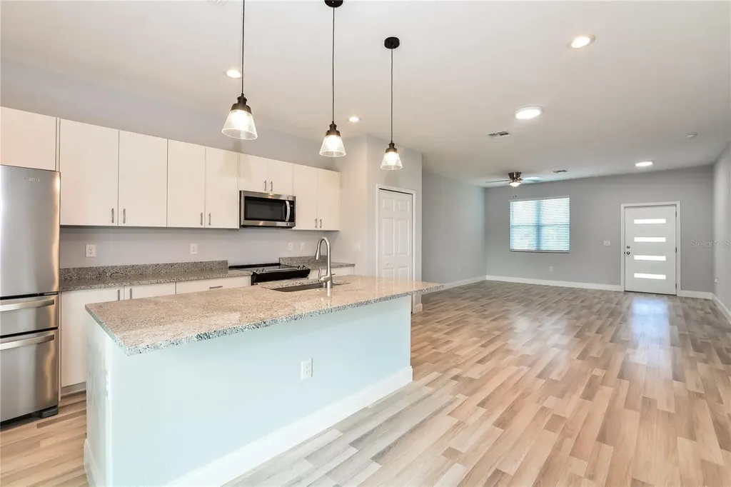 102 Conch Way Poinciana FL 34759