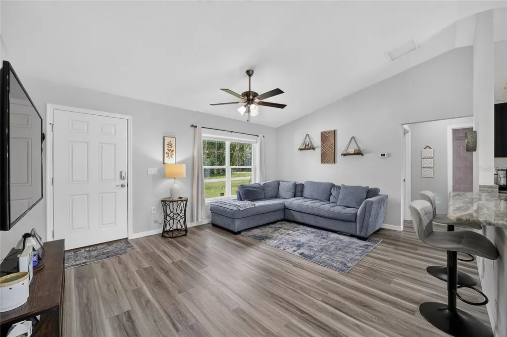 114 Locust Loop Ocala FL 34472