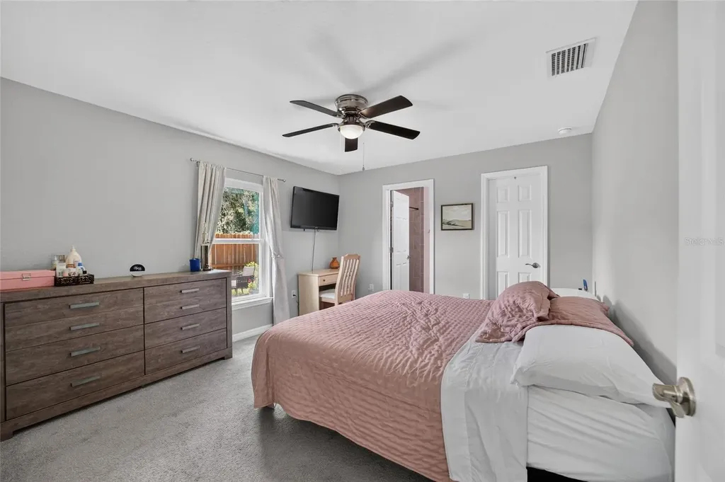 114 Locust Loop Ocala FL 34472