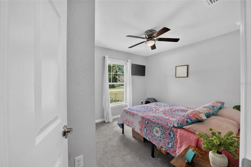 114 Locust Loop Ocala FL 34472