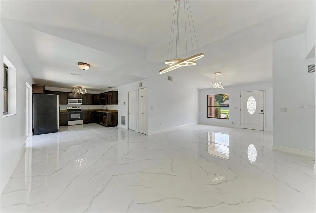 6540 Mauna Loa Boulevard Sarasota FL 34241