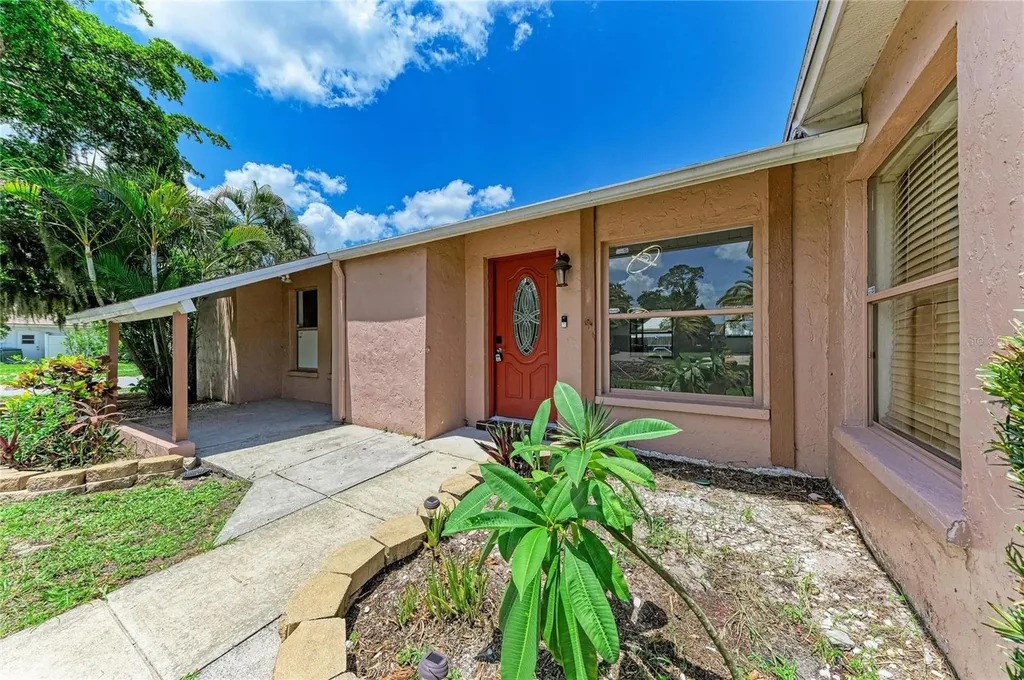 6540 Mauna Loa Boulevard Sarasota FL 34241