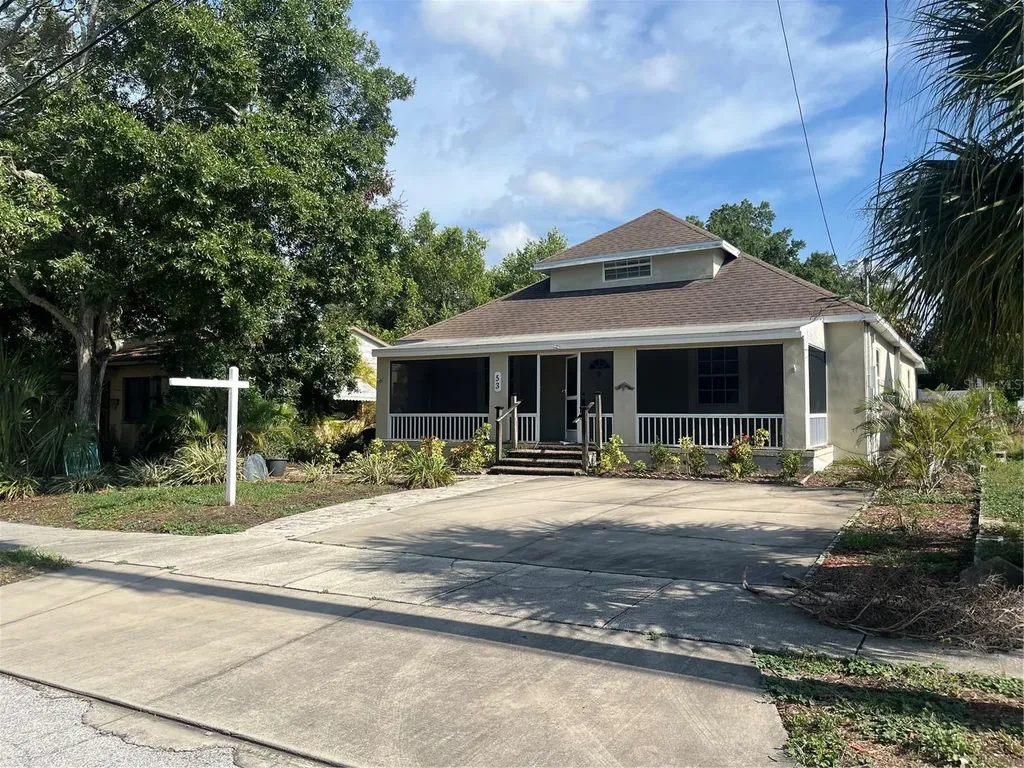 53 W Park Street Tarpon Springs FL 34689
